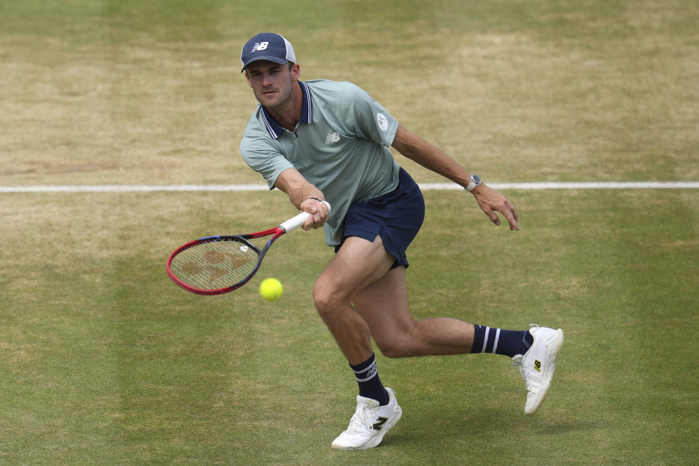 伤病风险成 伤病风险成