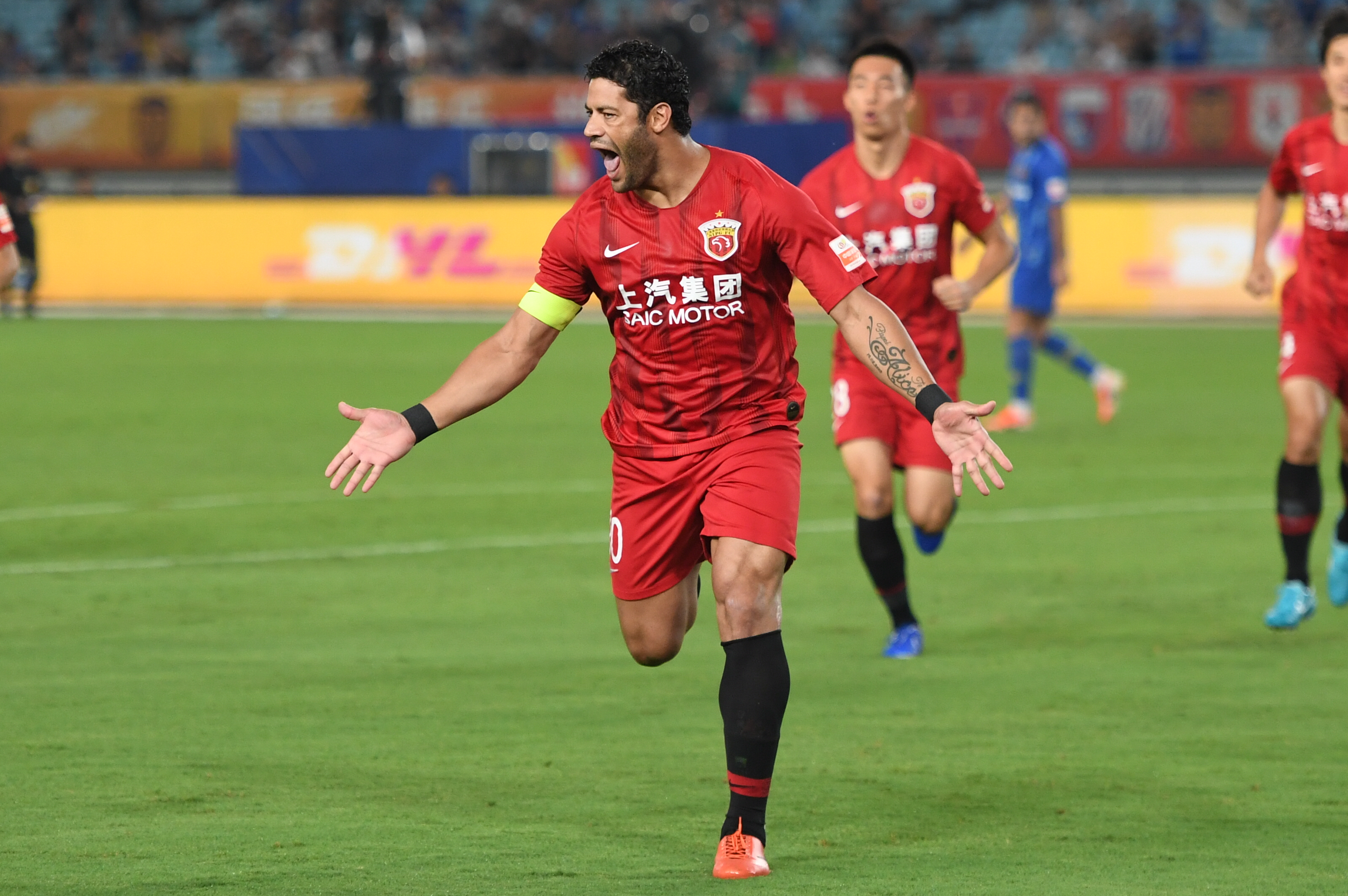 球走向更高 球走向更高